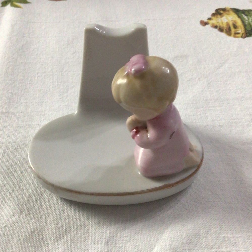 Lipper and Mann praying girl figurine